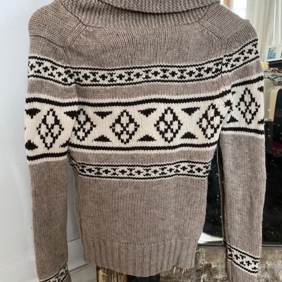 TNA Aritzia  Vintage Wool Sweater - Picture 3 of 3